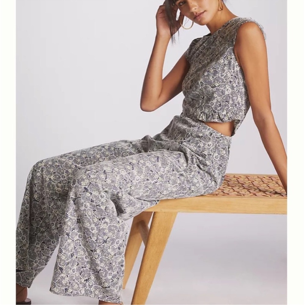 Anthropologie Adelyn Rae Navy & white floral print jumper. - Picture 3 of 7